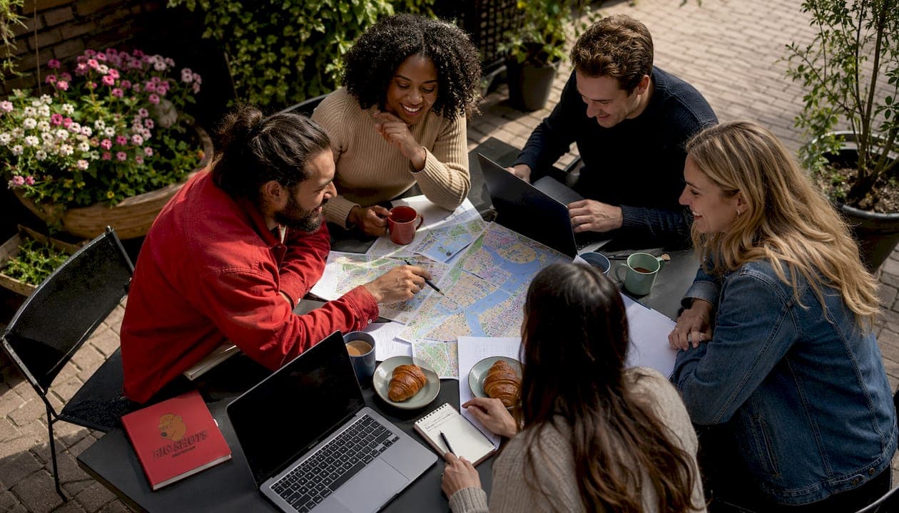 Tips for Group Outings in Amsterdam: Plan It Right