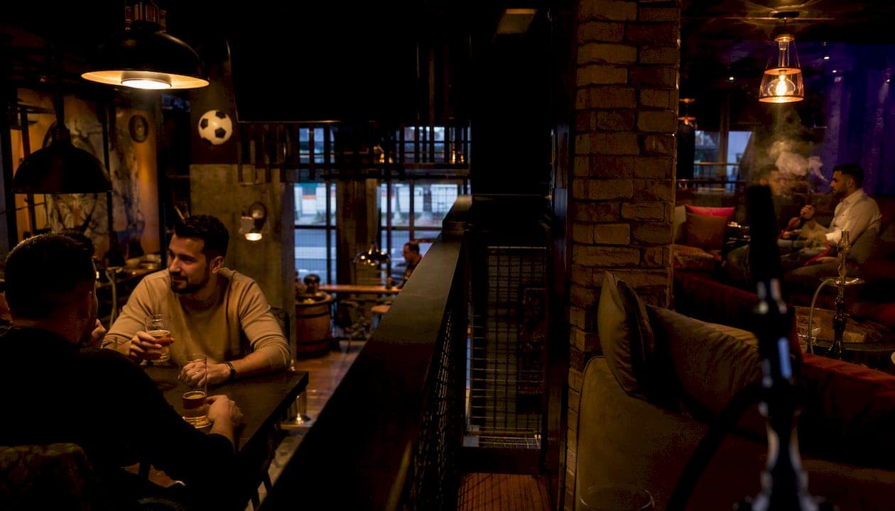 Amsterdam Venue Alternatives: Sports, Shisha & Events