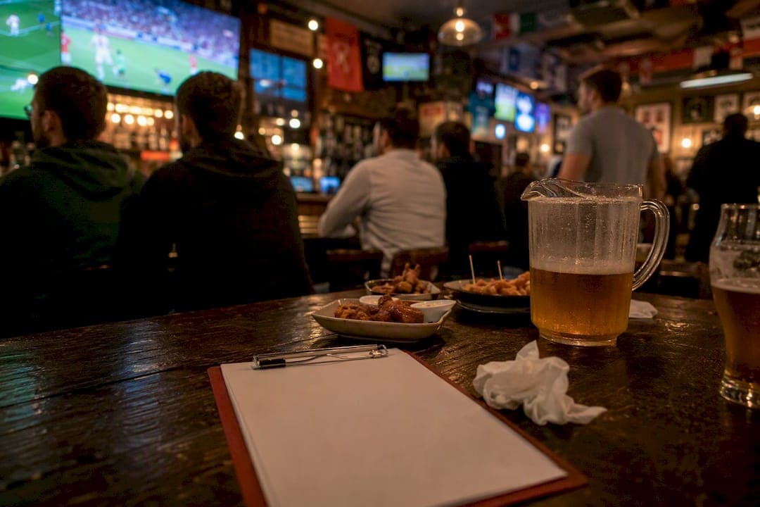 Book a Sports Bar for Your Event: A Quick Planner