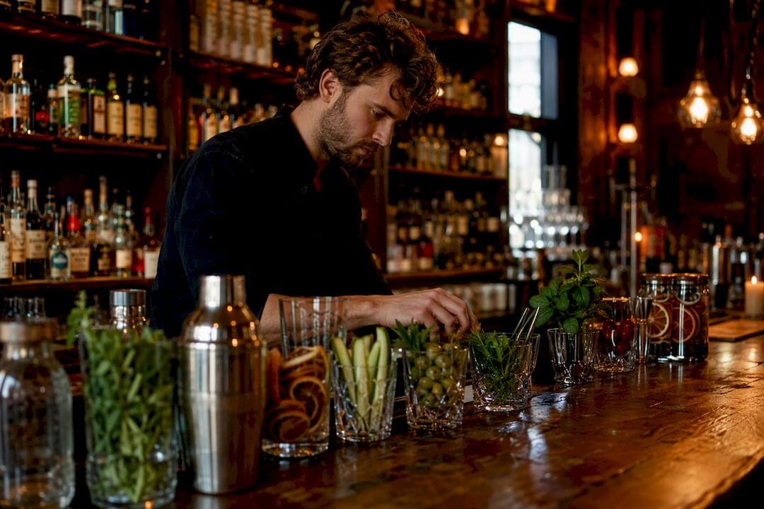 How to Rent a Bar in Amsterdam for Your Next Group Event